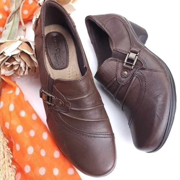 Earth Origin Brown Mary Jane Clogs Sz 7½ - Picture 10 of 11